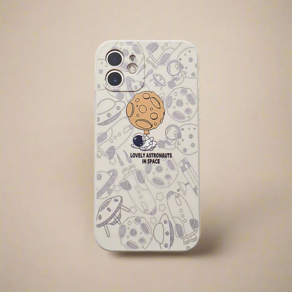 iPhone 12 Pro White Lovely Astronaut Case